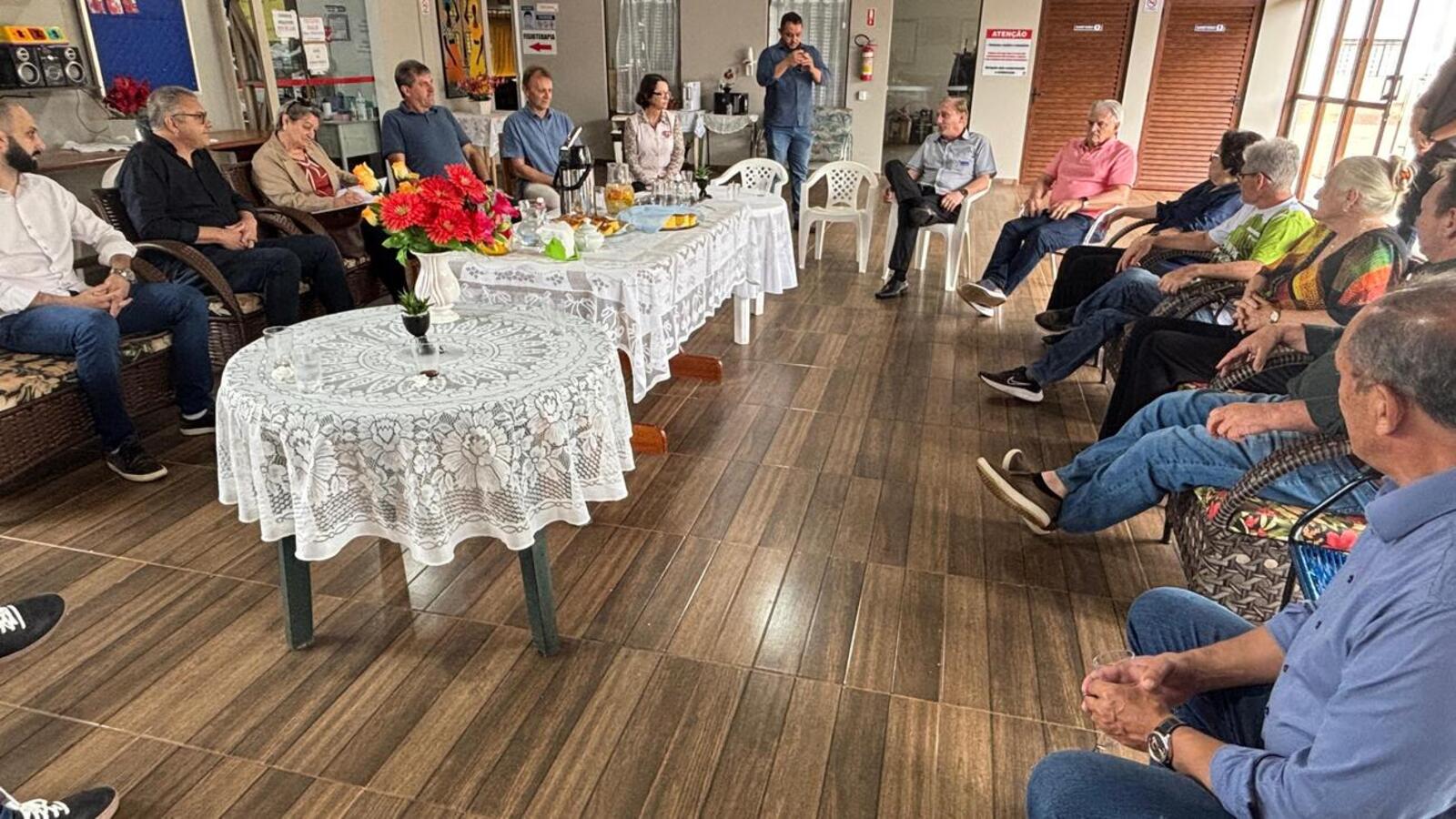 Objetivo foi apresentar a nova proposta que está sendo construída em Toledo e ouvir as demandas da entidade assistencial