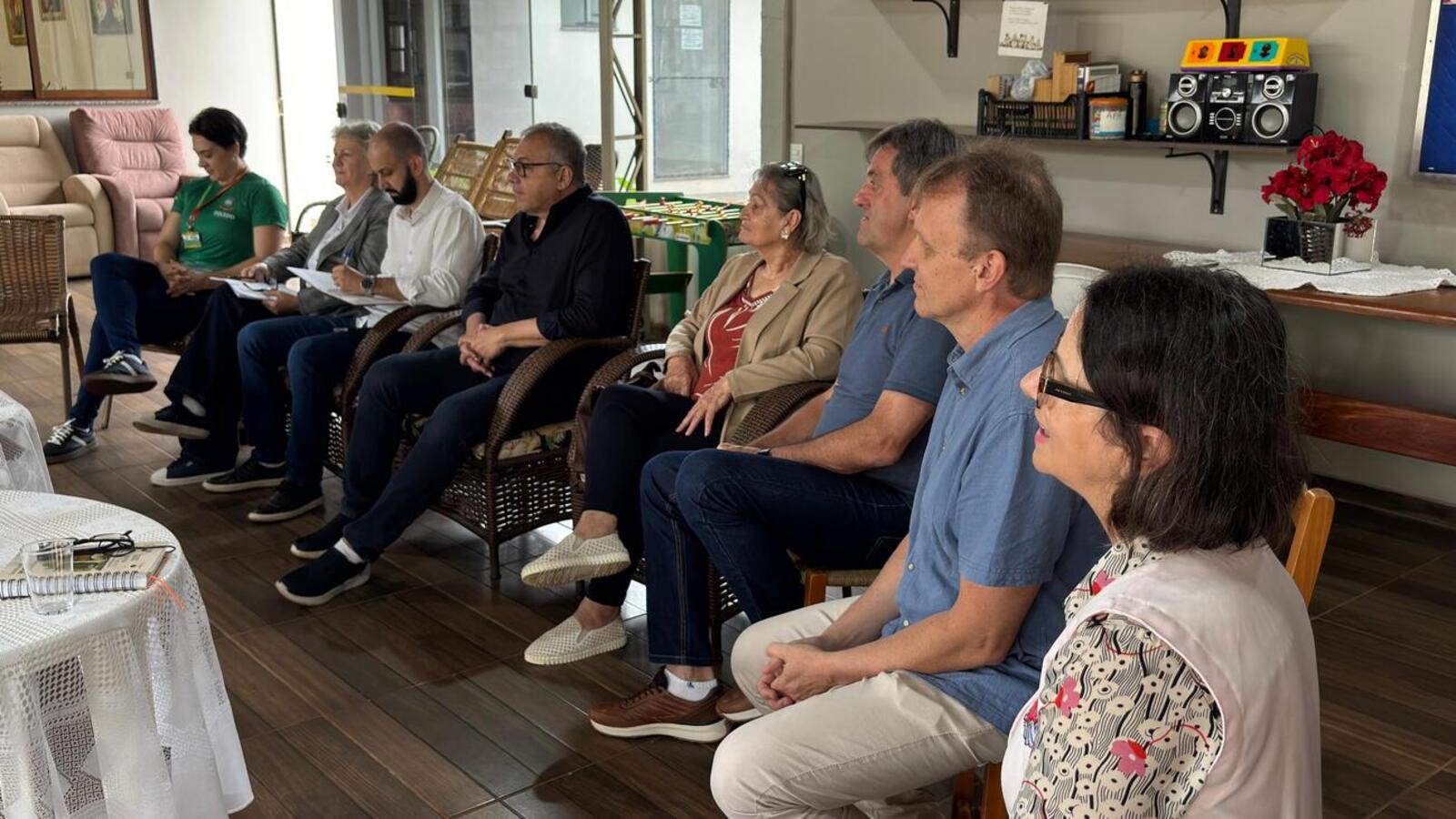Objetivo foi apresentar a nova proposta que está sendo construída em Toledo e ouvir as demandas da entidade assistencial