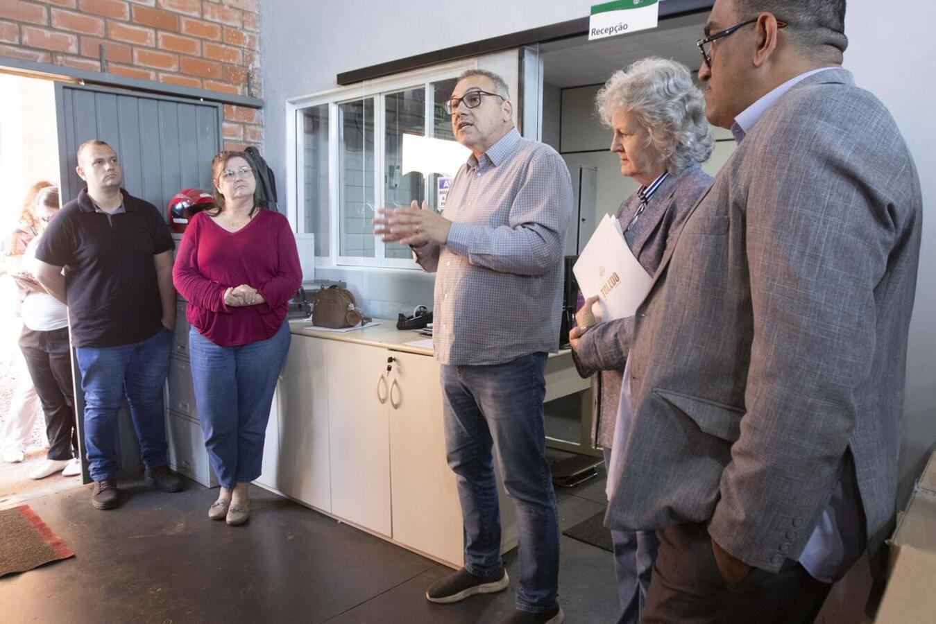 23 computadores foram entregues para fortalecer o atendimento nos Cras e unidades vinculadas