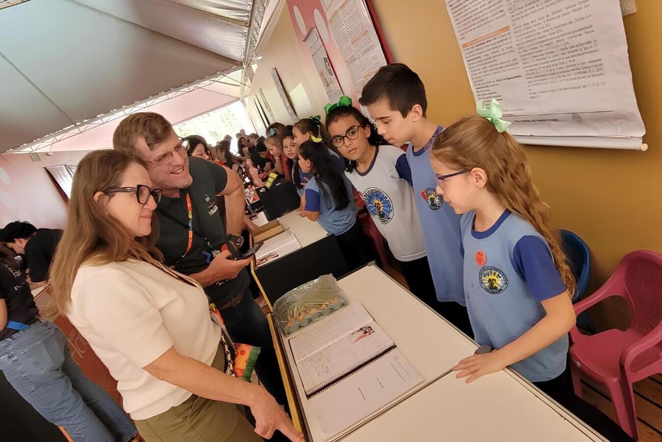 Rede municipal de ensino foi representada, na última sexta-feira (24), por 35 estudantes de duas escolas: 32 da São Francisco de Assis e 3 da São Luiz