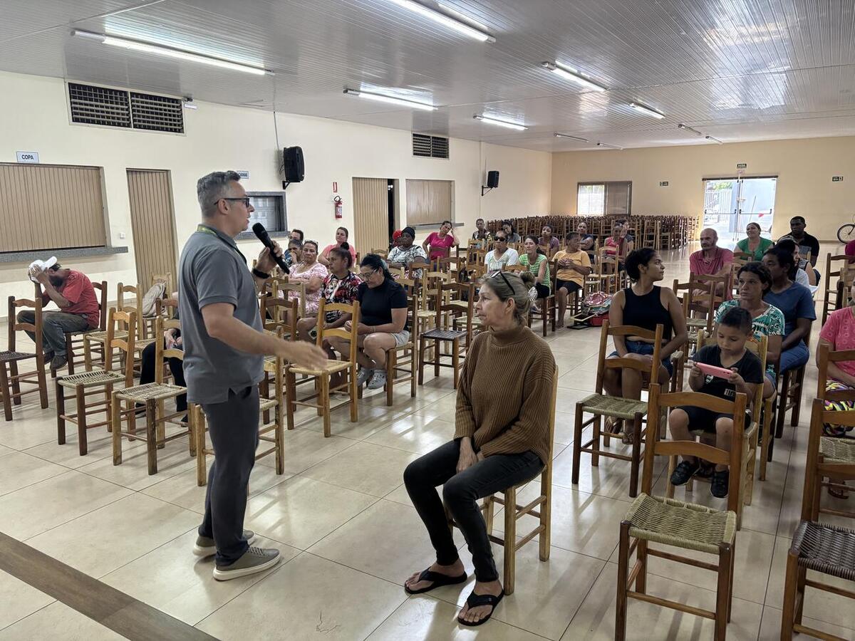 Parceria levou orientação sobre saúde da mulher e prevenção de doenças às participantes do encontro mensal da Pastoral do Auxílio Fraterno
