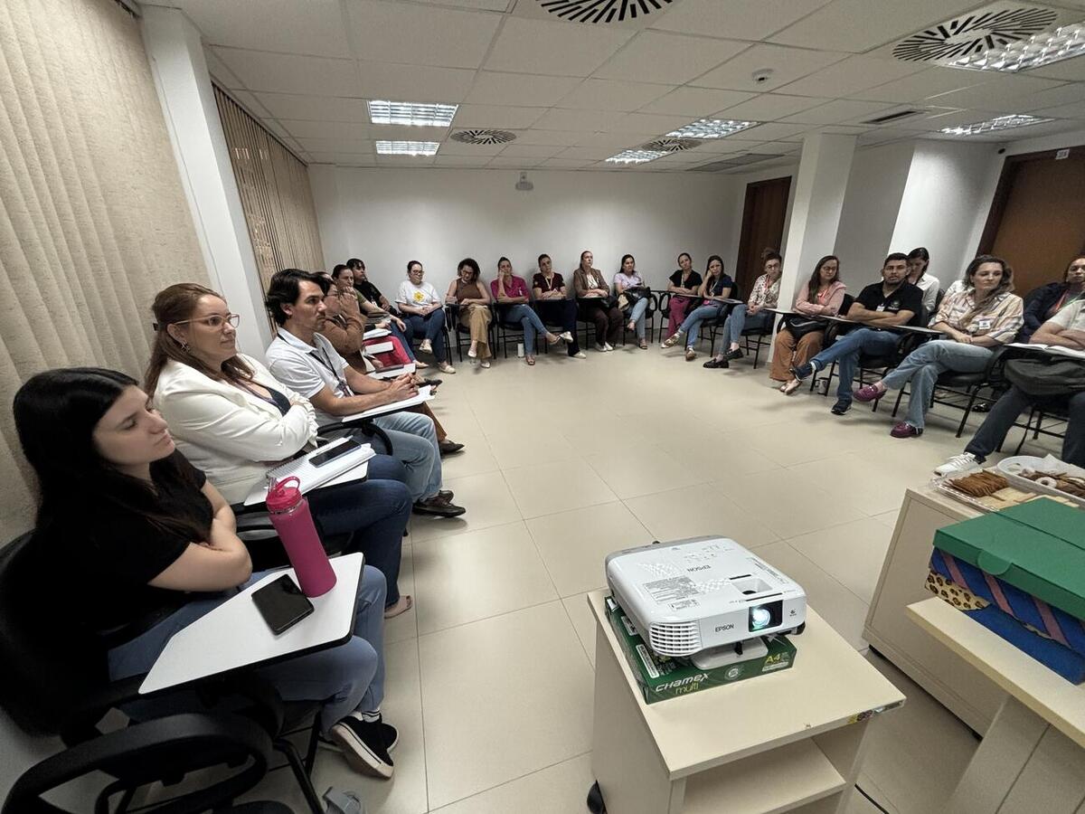 Realizada nesta sexta (17), capacitação foi conduzida pelo Núcleo de Apoio Especializado à Criança e ao Adolescente (NAE), da Comarca de Toledo
