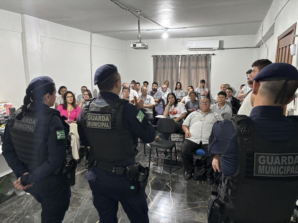 Atividade, realizada nesta quarta-feira (15), abordou importunação e assédio sexual no transporte público em Toledo