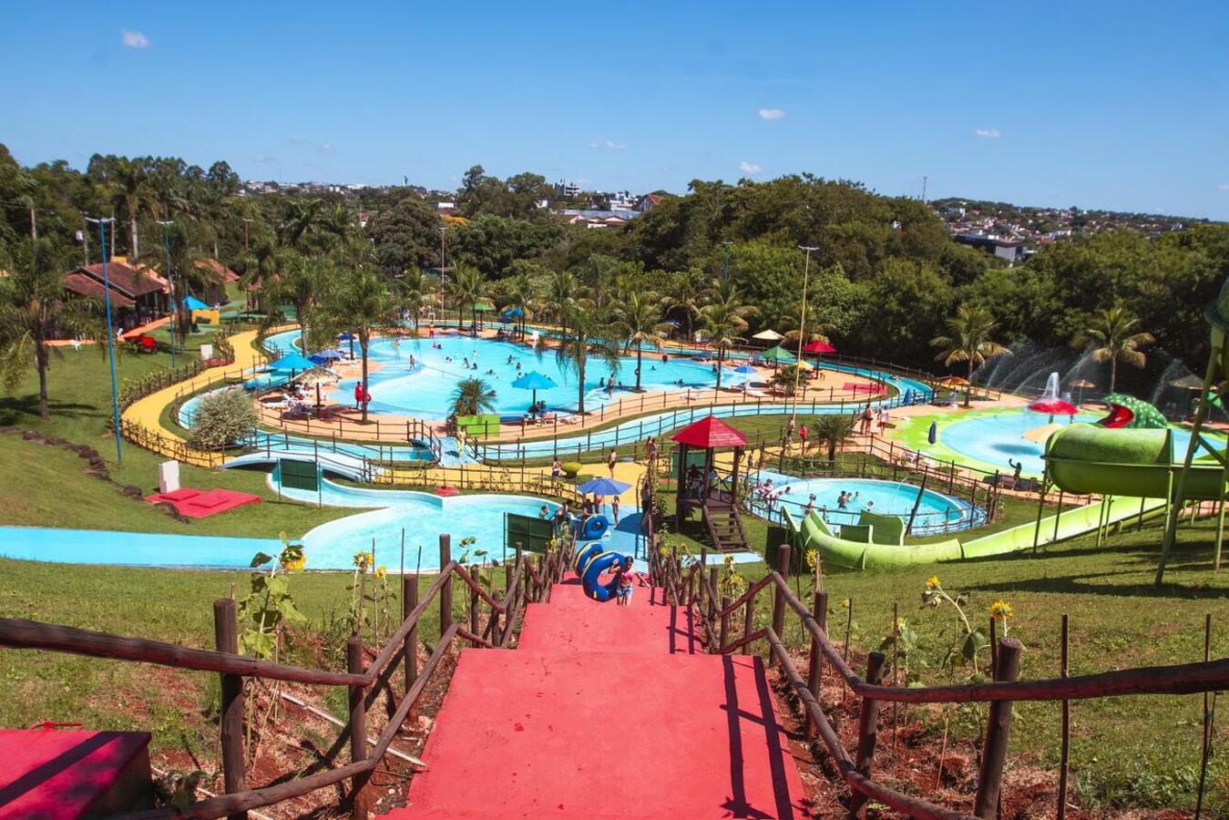 Os exames são obrigatórios para entrada no parque, que abre no dia 12 de outubro