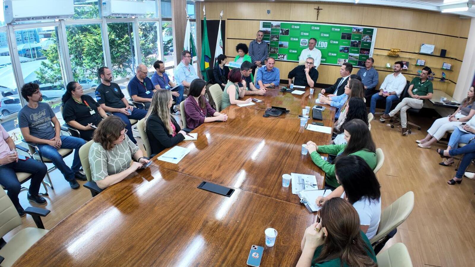 Pré-lançamento realizado na tarde desta sexta (10), na Sala de Reuniões do Gabinete do Prefeito, sinaliza que ações planejadas começarão a sair do papel