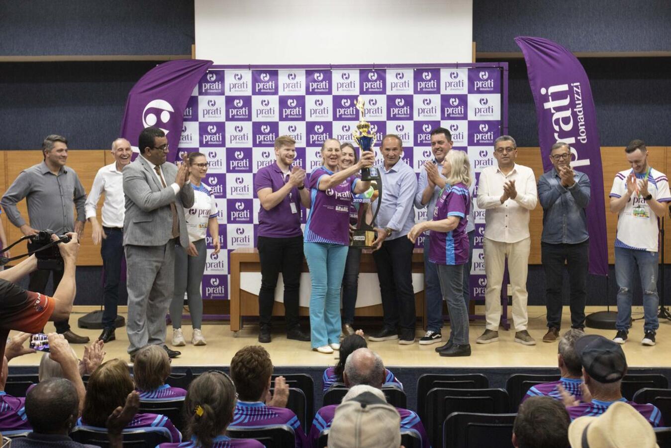 Em cerimônia na tarde desta terça-feira (21), no Auditório Acary Oliveira, troféus foram entregues aos 4 melhores entre os 38 grupos que disputaram o Jito