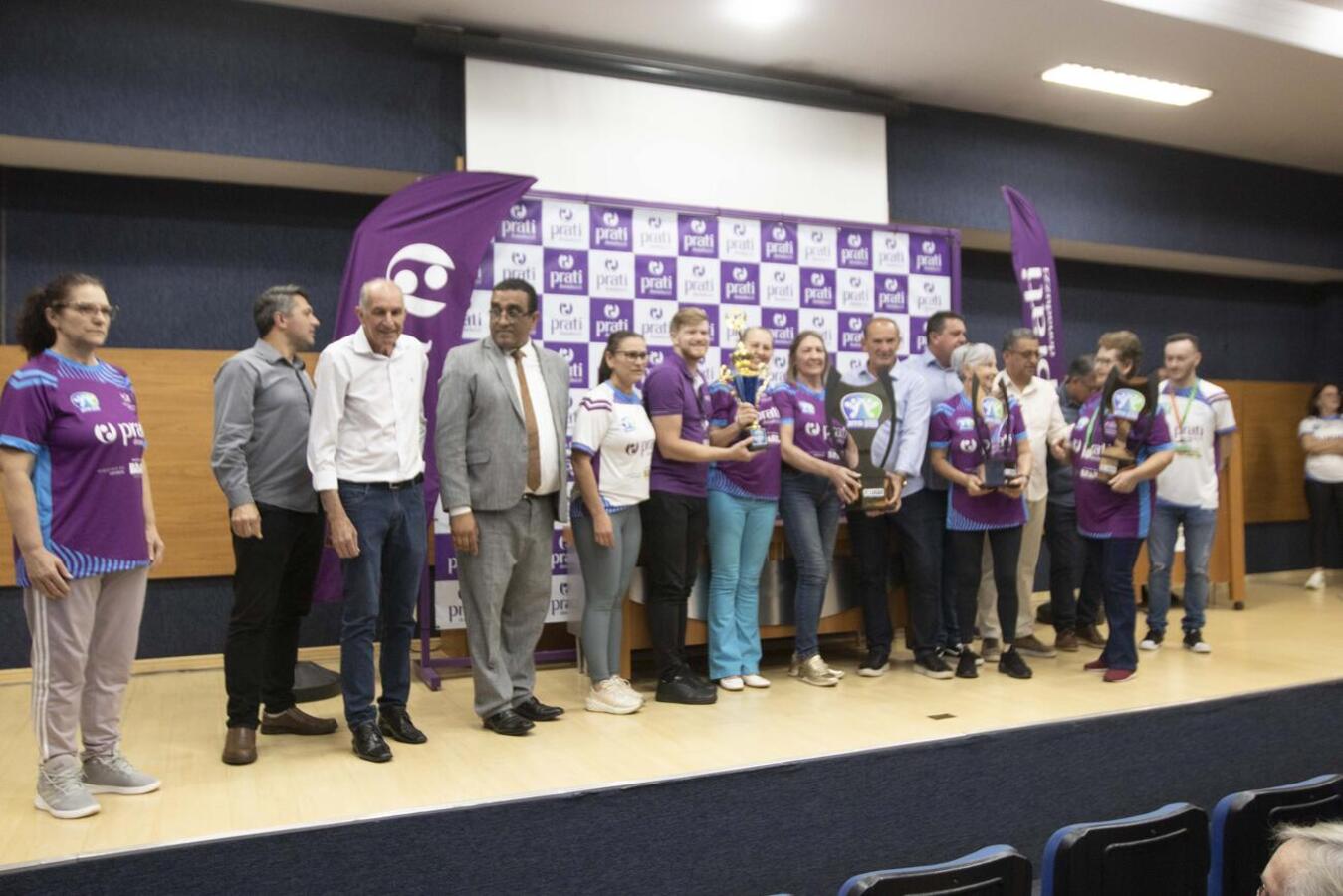 Em cerimônia na tarde desta terça-feira (21), no Auditório Acary Oliveira, troféus foram entregues aos 4 melhores entre os 38 grupos que disputaram o Jito