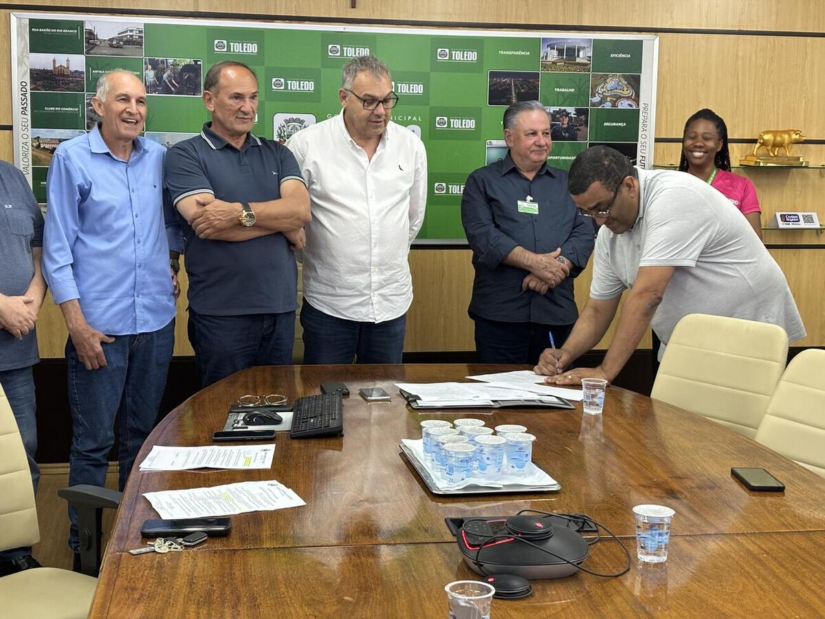 Três novas leis fortalecem associações, ampliam a divulgação de eventos e incentivam práticas sustentáveis em Toledo