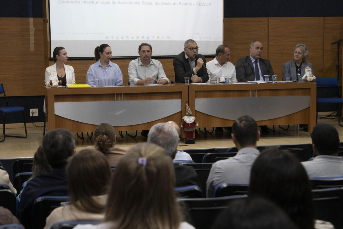 Autoridades e técnicos da área participaram, na manhã desta terça (18), de encontro que estabeleceu procedimentos que orientarão o funcionamento do espaço