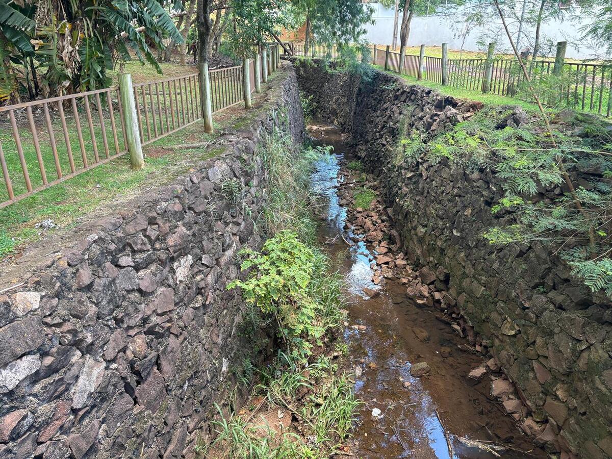 Evento contará com trilha guiada, oficina de cerâmica, pinturas de boca de lobo, limpeza das margens e plantio de mudas ao longo do arroio