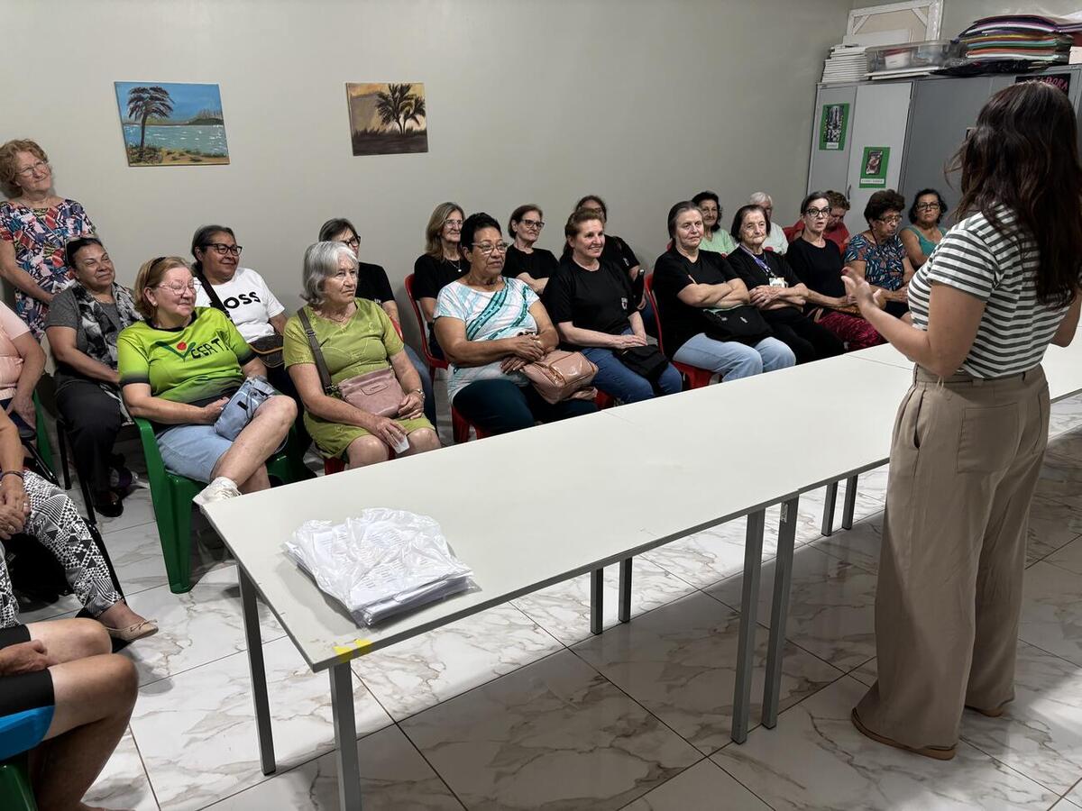 Atividade faz parte do evento Integra Unioeste e envolveu mais de 200 idosos em ações de ensino, pesquisa e extensão