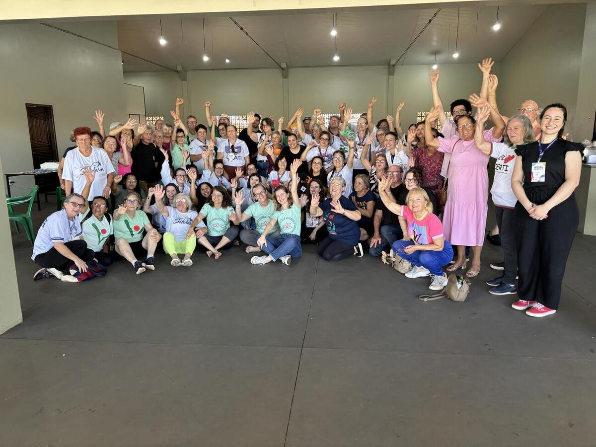 Atividade faz parte do evento Integra Unioeste e envolveu mais de 200 idosos em ações de ensino, pesquisa e extensão