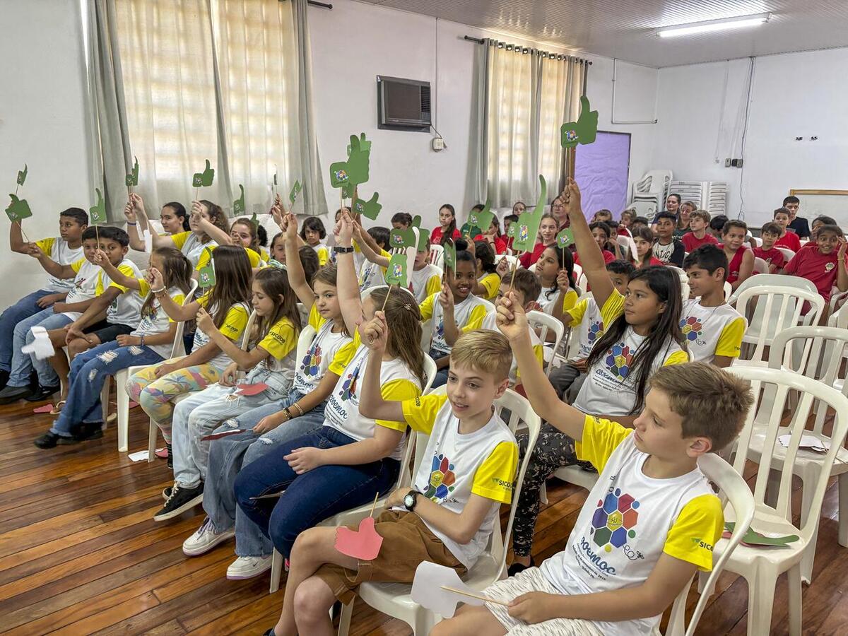 Cooperativa Mirim da Escola Municipal Osvaldo Cruz, de Vila Nova, realizou, na tarde desta terça (4), assembleia geral ordinária, que marca início de novo ciclo