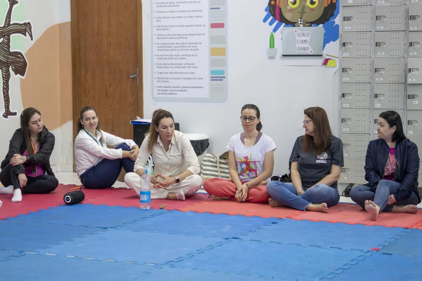 Curso promovido pela Escola de Administração Pública reuniu servidores para rodas de conversa, yoga e práticas de bem-estar