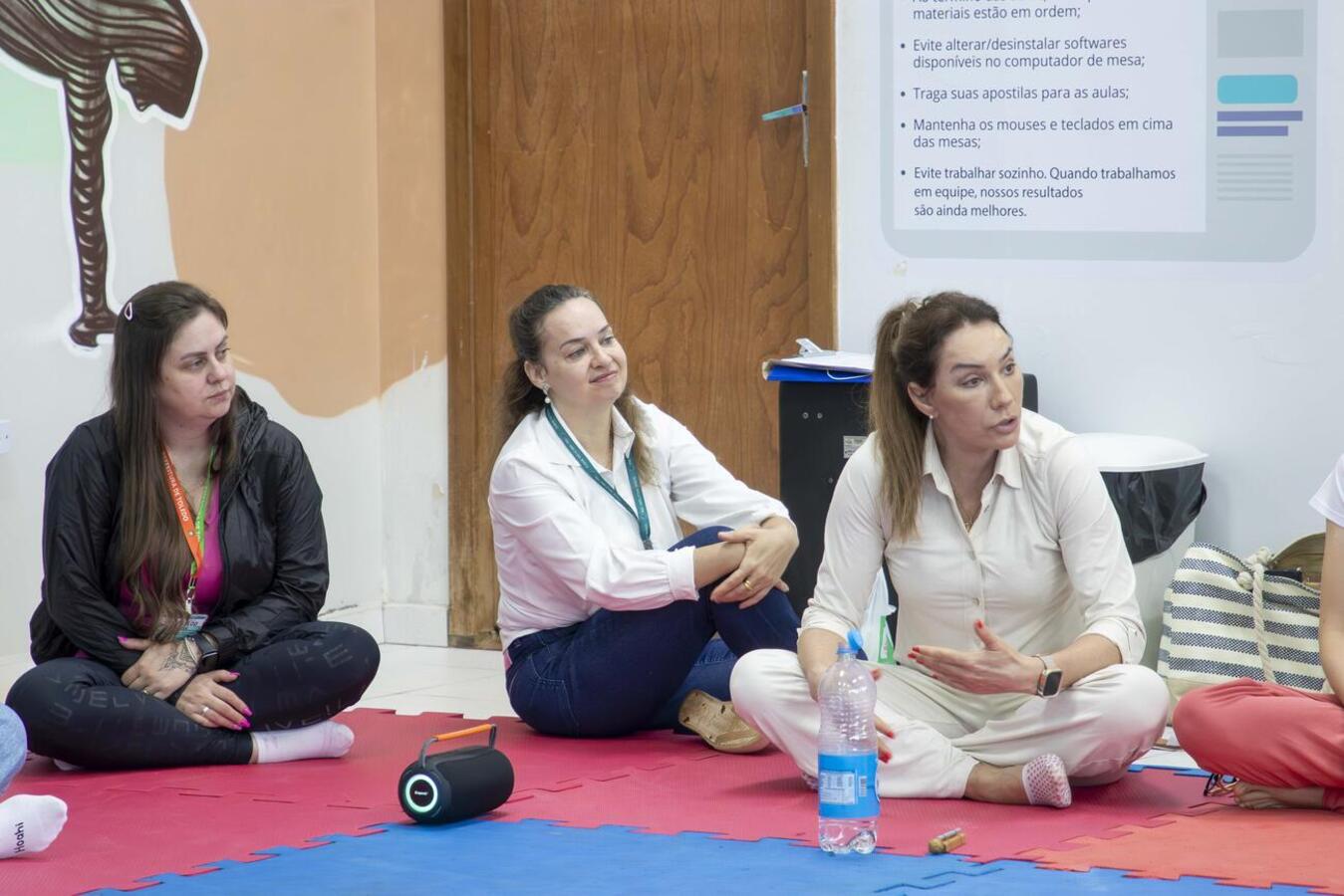 Curso promovido pela Escola de Administração Pública reuniu servidores para rodas de conversa, yoga e práticas de bem-estar