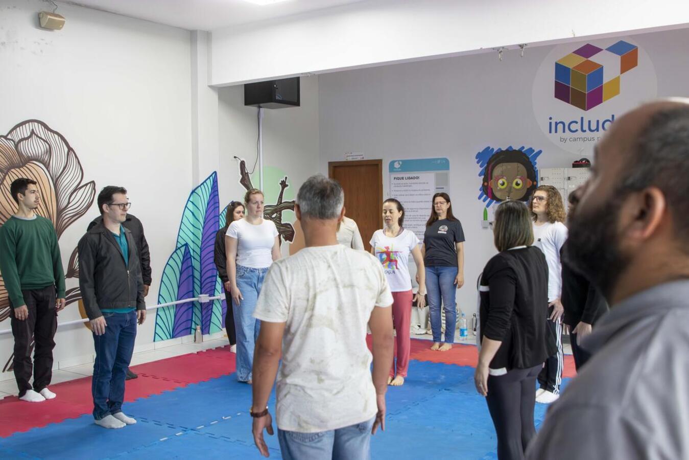 Curso promovido pela Escola de Administração Pública reuniu servidores para rodas de conversa, yoga e práticas de bem-estar