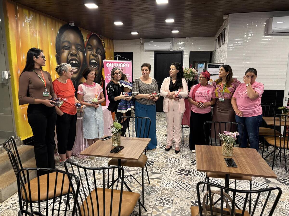 Mais de 100 peças foram produzidas na Embaixada Solidária e entregues a instituições que acolhem mulheres em tratamento oncológico