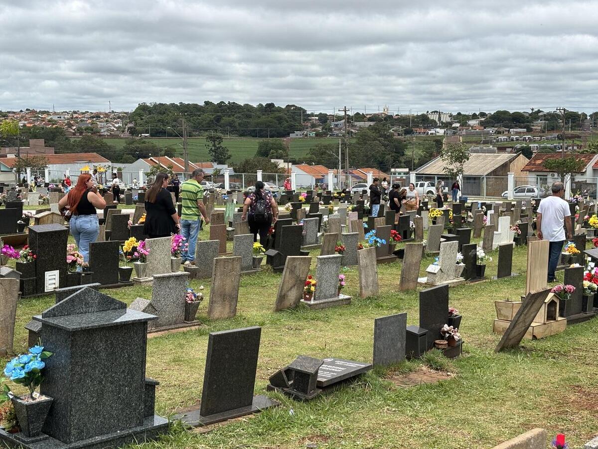 Missas, homenagens e trânsito tranquilo marcaram o feriado em Toledo