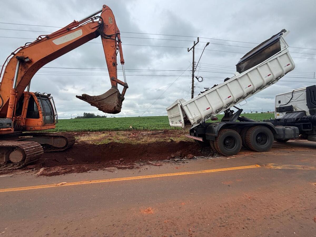 A Avenida Ministro Cirne Lima, sentido a Novo Sobradinho, está recebendo um trabalho de manutenção da via, a fim de melhorar a experiência dos motoristas