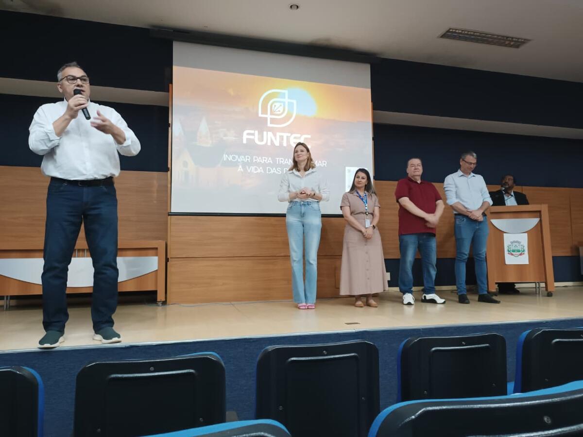 Ministrado pelo consultor Severino Luis De Déa, evento destinado a servidores municipais foi realizado na tarde desta quarta-feira (26) no Auditório Acary Oliveira