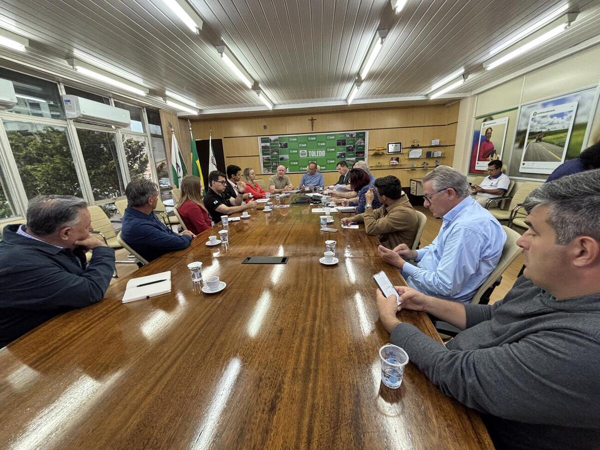 Tema foi tratado em encontro nesta segunda (17) entre representantes da Prefeitura de Toledo, do Ministério Público, do IAT, da Copel e de setores do agronegócio