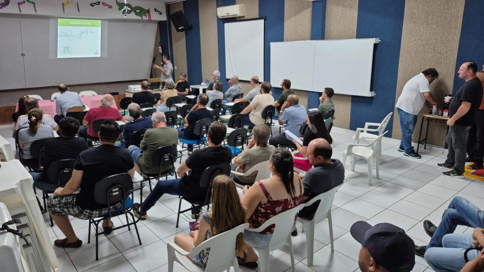 Proposta prevê pavimentação, drenagem, alargamento de vias e padronização de calçadas; previsão de orçamento ultrapassa os R$ 2,8 milhões