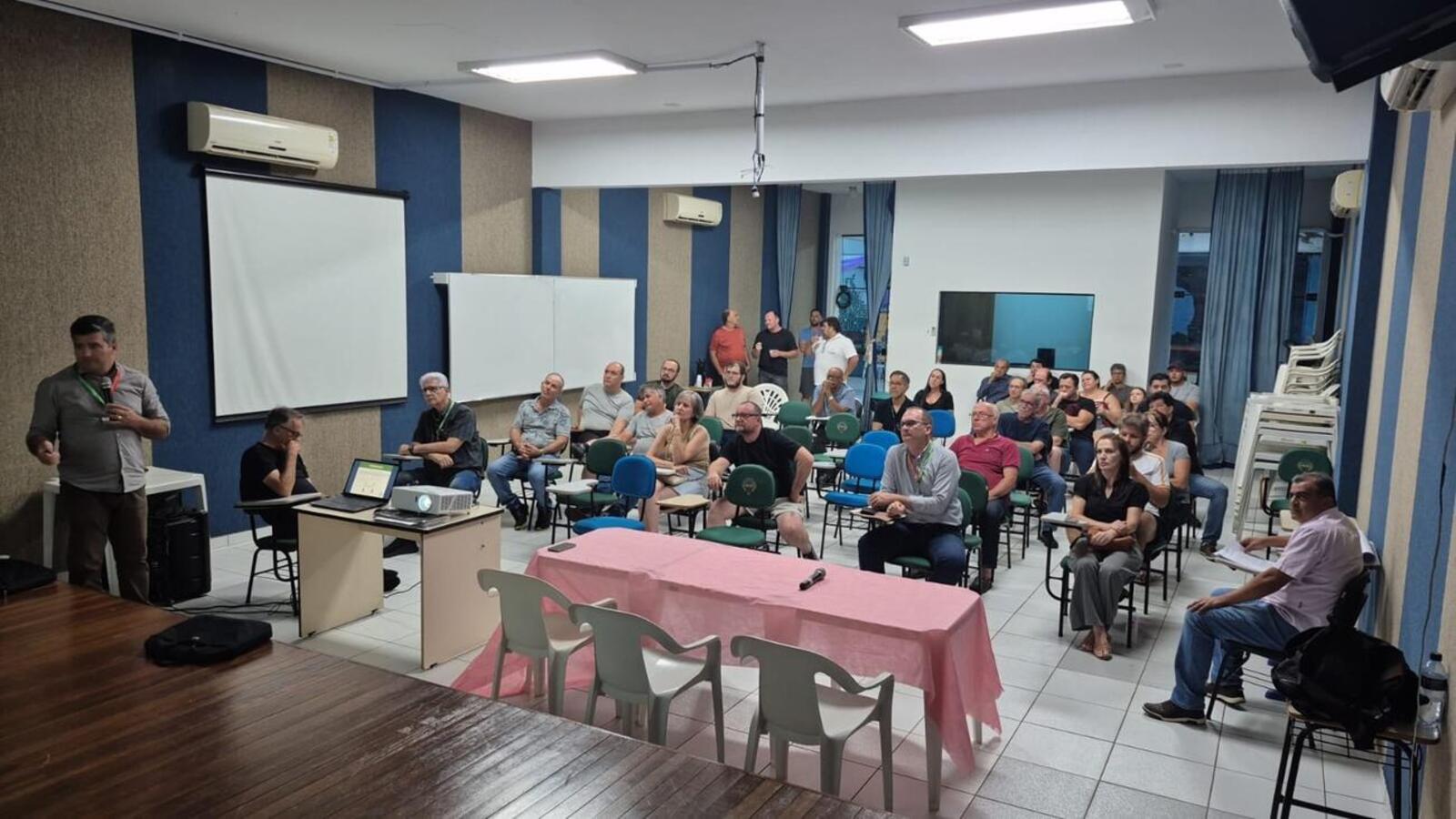 Proposta prevê pavimentação, drenagem, alargamento de vias e padronização de calçadas; previsão de orçamento ultrapassa os R$ 2,8 milhões