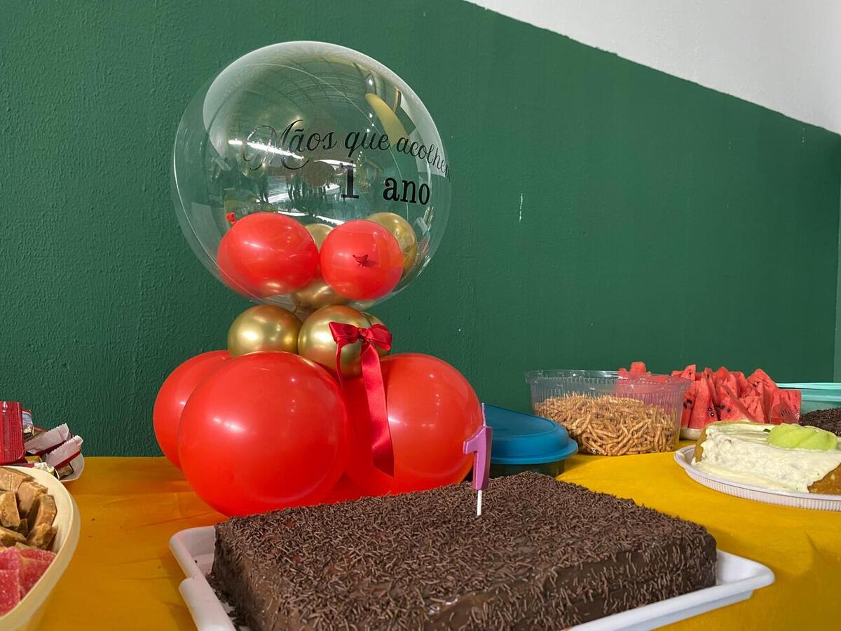 Na manhã desta quarta-feira (10) o grupo “Mãos que acolhem” realizou uma confraternização para comemorar um ano de existência