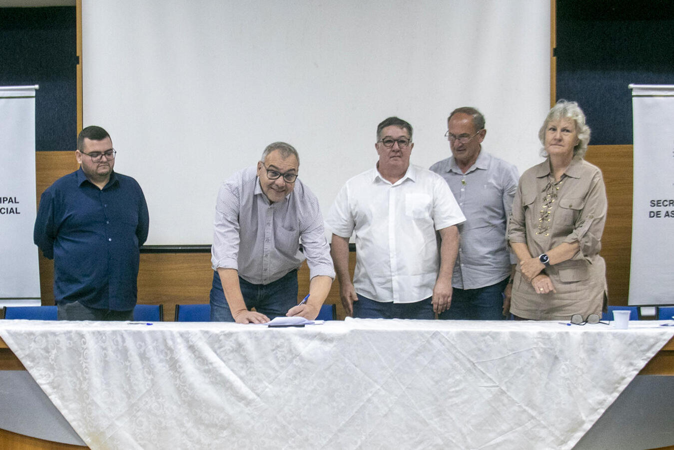 Ato nesta terça (16) formalizou parcerias, na ordem de R$ 5.104.237,92, com 6 organizações da sociedade civil para execução de serviços no biênio 2026/2027