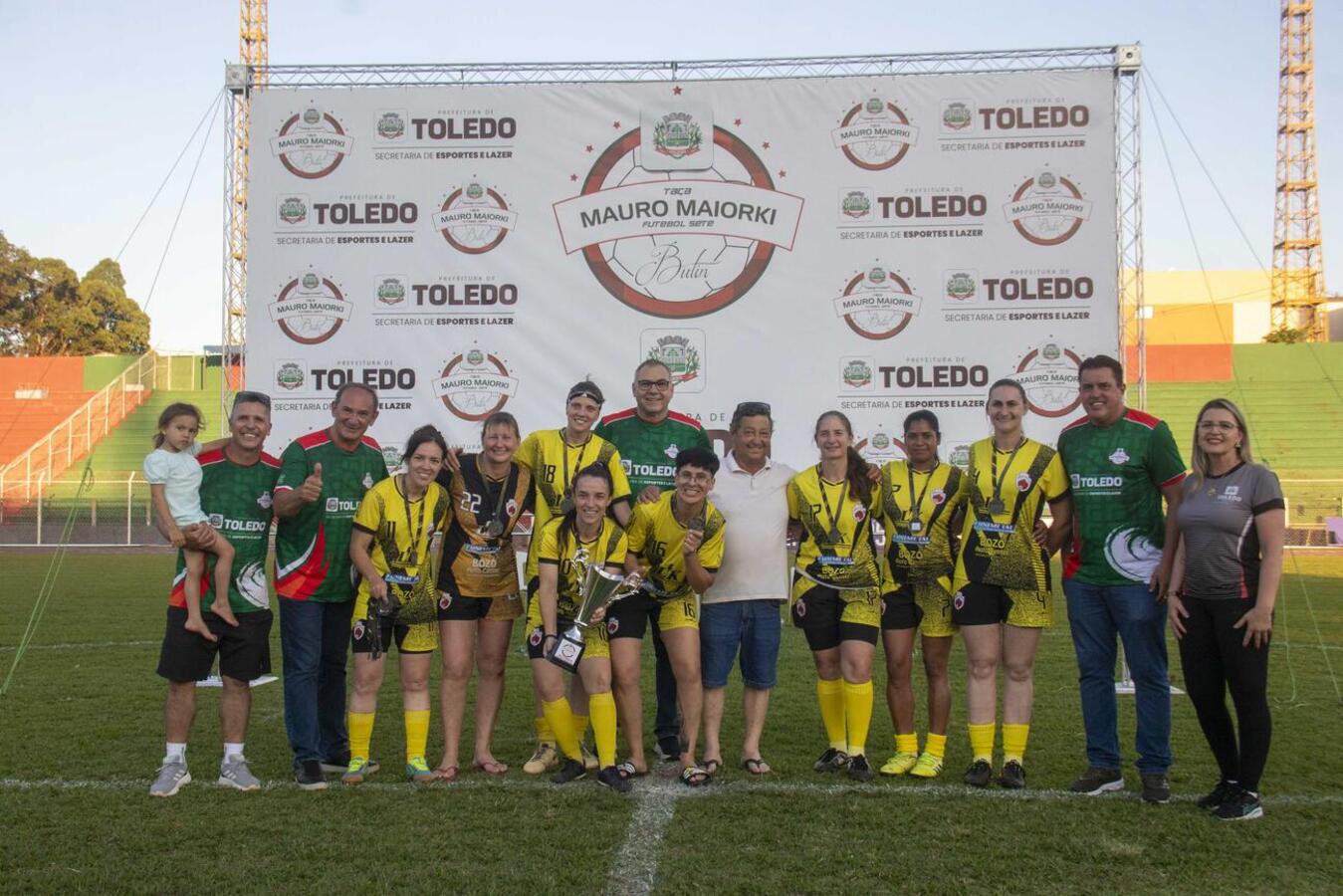 Grande público compareceu, na tarde do último sábado (6), ao 14 de Dezembro para as prestigiar a luta pelos títulos das categorias Feminino e Livre (Ouro e Prata)