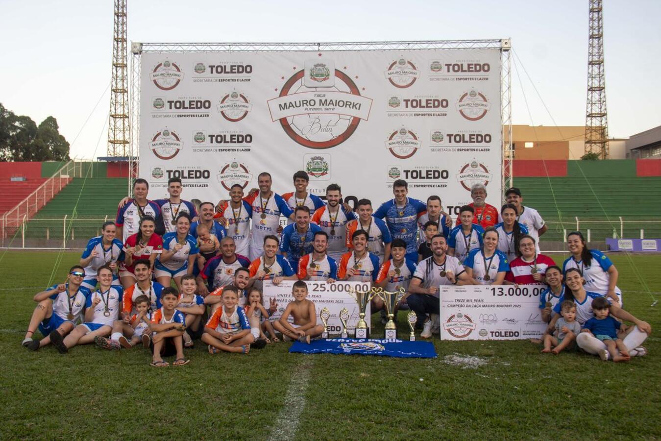 Grande público compareceu, na tarde do último sábado (6), ao 14 de Dezembro para as prestigiar a luta pelos títulos das categorias Feminino e Livre (Ouro e Prata)