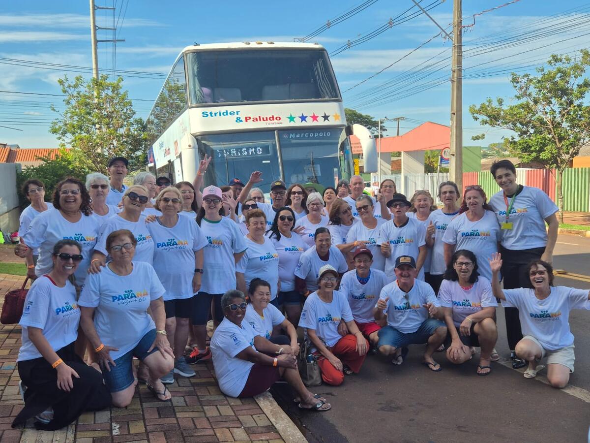 Cerca de 40 idosos participaram, entre terça e quarta-feira (2 e 3), de uma viagem especial para Francisco Beltrão, em ação que promove integração, lazer e socialização entre os idosos