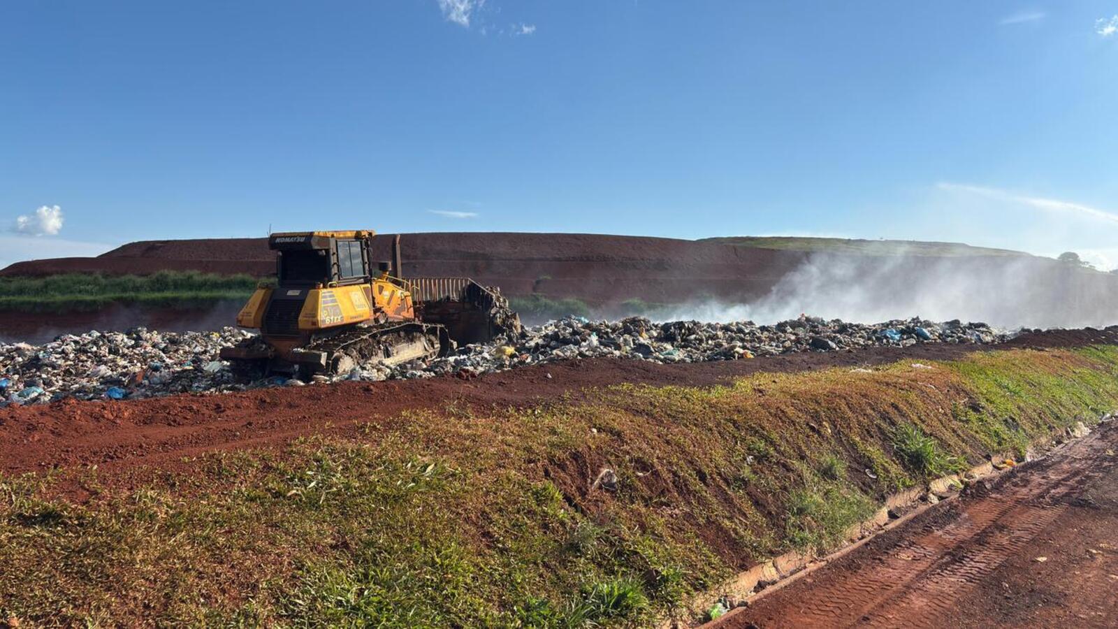 Por volta das 13h deste sábado (6), um foco de incêndio foi identificado e rapidamente controlado por servidores do Meio Ambiente e Emdur