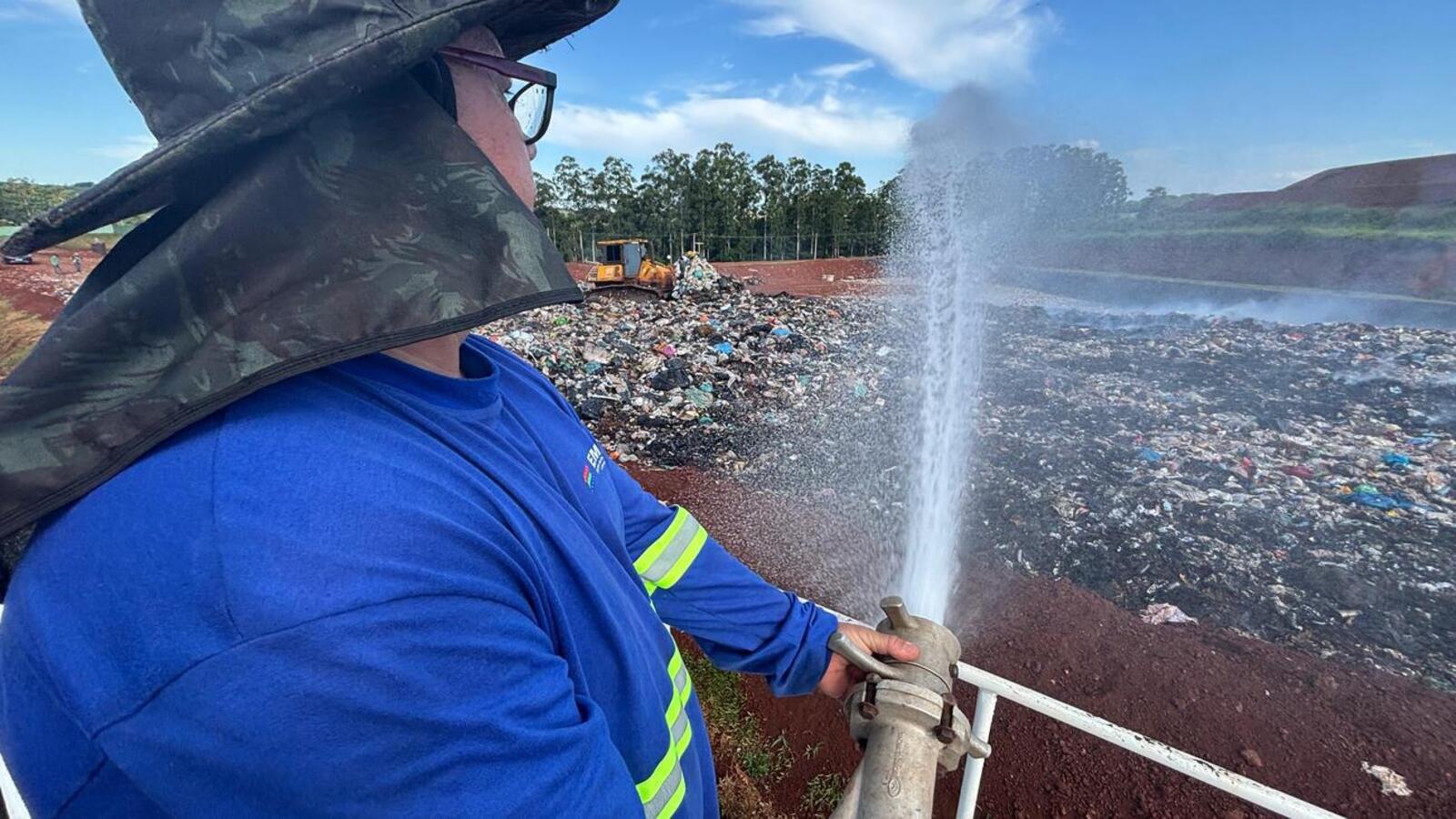 Por volta das 13h deste sábado (6), um foco de incêndio foi identificado e rapidamente controlado por servidores do Meio Ambiente e Emdur