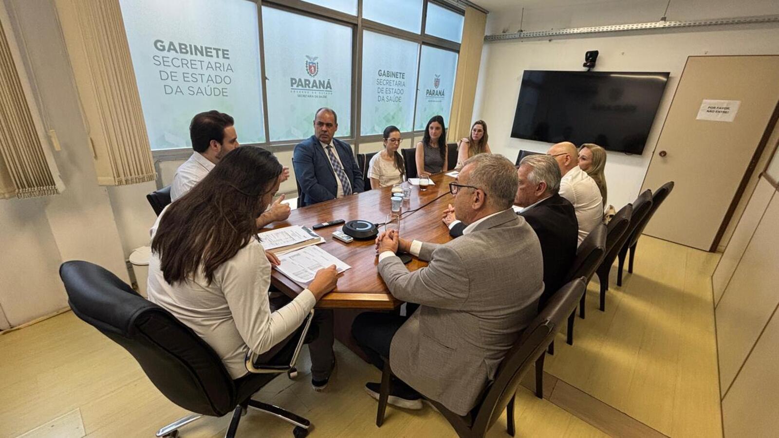 Representantes da Prefeitura de Toledo, da Secretaria de Estado da Saúde e do Ministério Público do Estado do Paraná se reuniram para fortalecer parcerias