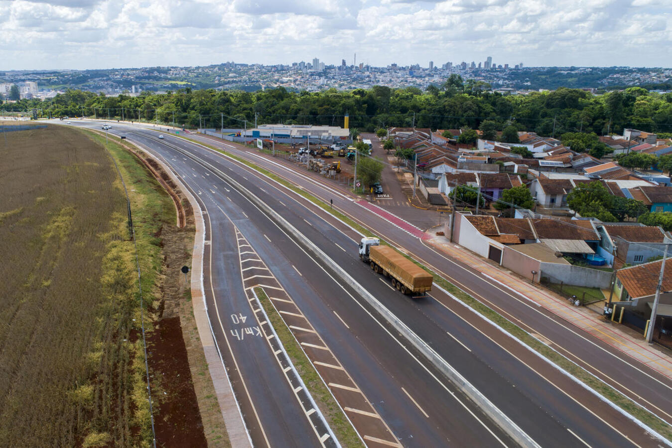Trecho urbano da rodovia foi duplicado entre a BR-163 e a Rua 1º de Maio, com investimento de R$ 51 milhões do Governo do Estado