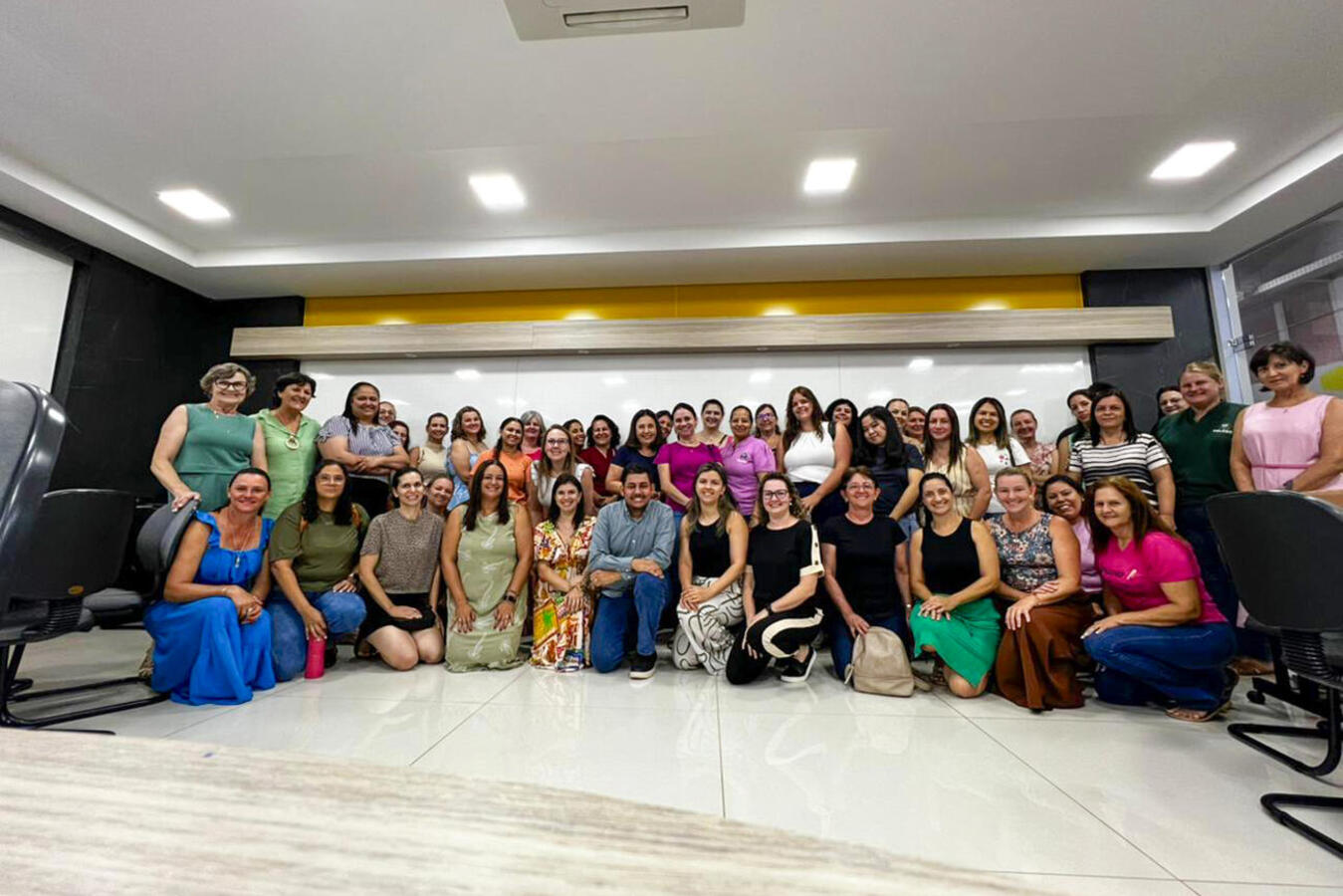 Corpo docente dos centros municipais de educação infantil Ângela Wessel, Cantinho Feliz e Cleusi Berger participaram de ação ocorrida nesta segunda (26)