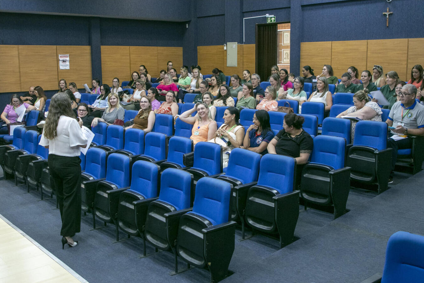 Preparando-se para o novo ano letivo que se aproxima, Secretaria Municipal da Educação acolheu gestores em reunião realizada na tarde desta quarta-feira (21)