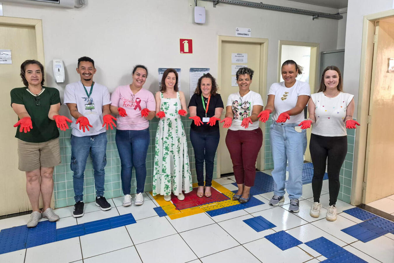 De forma divertida, dinâmica ministrada nesta sexta (9) pelas enfermeiras Dayane, Vanessa e Patrícia mostrou importância deste gesto para profissionais e pacientes