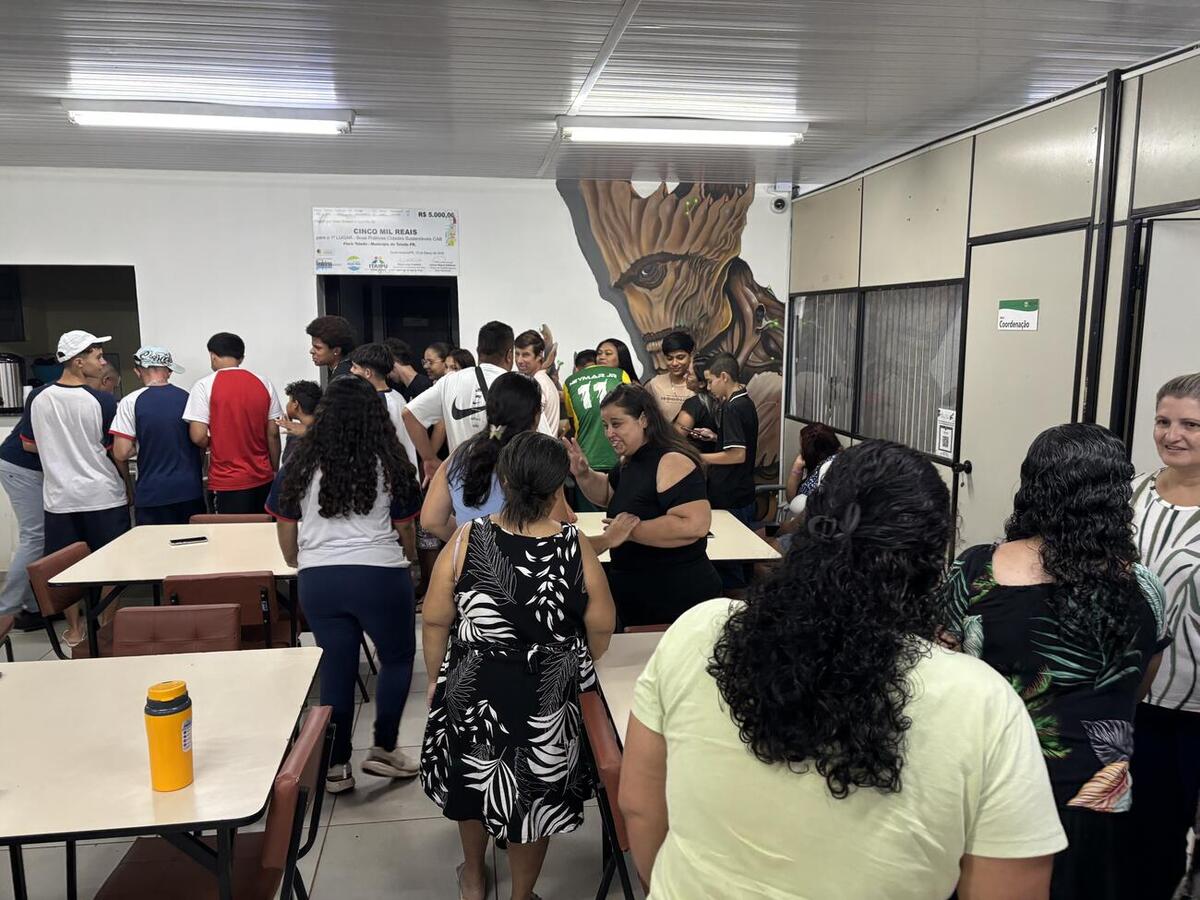 Encontro reuniu adolescentes e responsáveis e marcou o início das atividades do programa ao longo de 2026