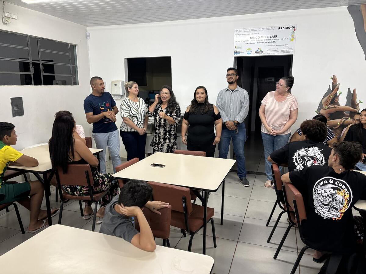 Encontro reuniu adolescentes e responsáveis e marcou o início das atividades do programa ao longo de 2026