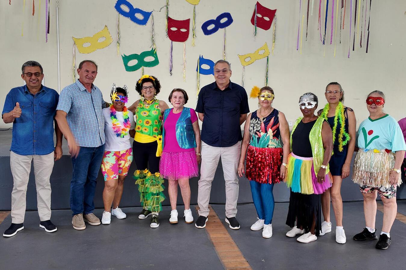 Com participação de aproximadamente 480 idosos, eventos na semana passada marcaram os festejos alusivos à data nos Centros de Revitalização da Terceira Idade
