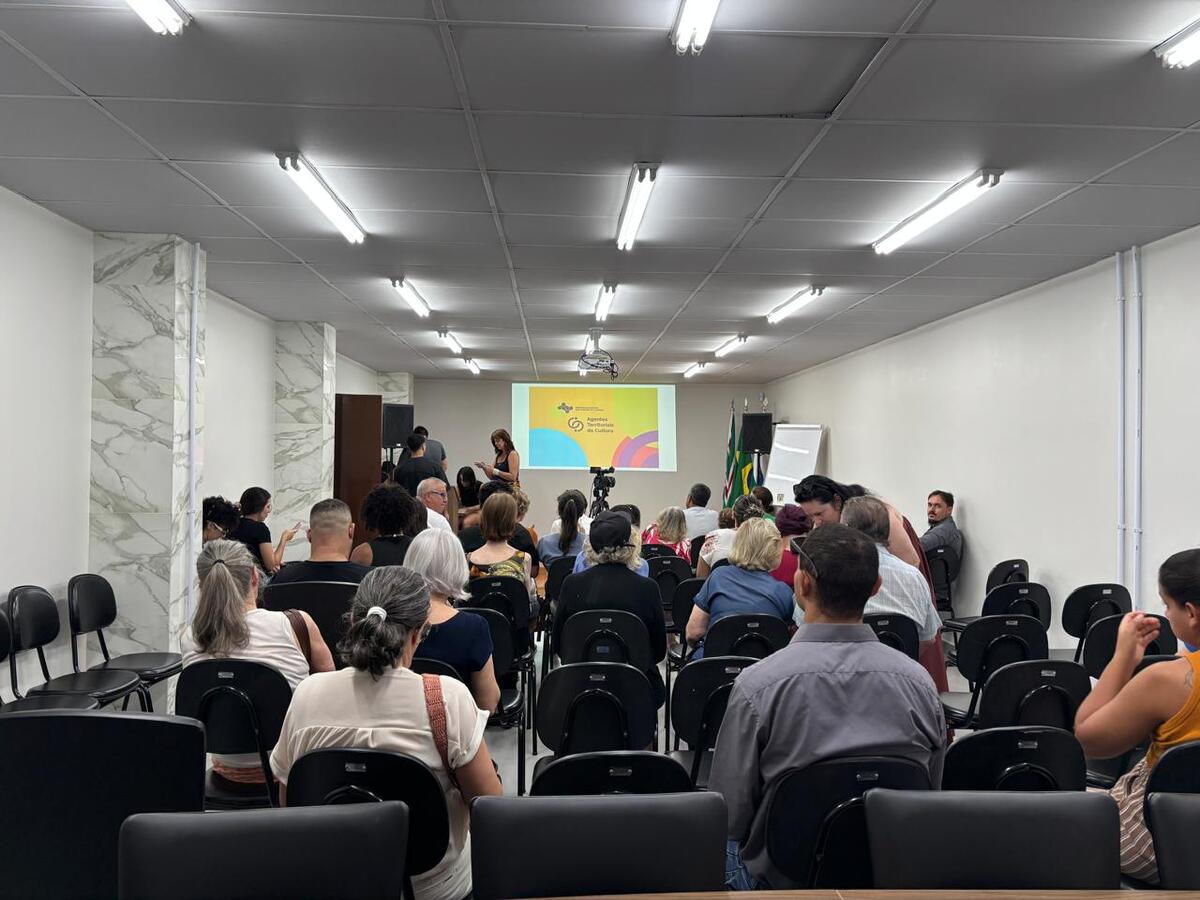 Cerca de 44 pessoas lotaram, nesta quinta-feira (26), o auditório do local para acompanharem evento de capacitação para elaboração de projetos para editais