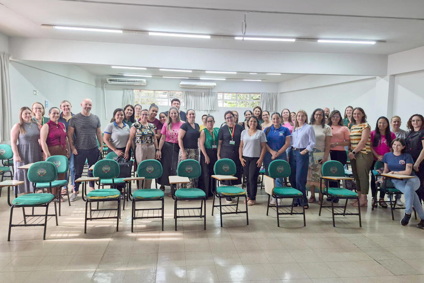 Encontro na sede da Secretaria Municipal da Educação, nesta terça (24), teve como objetivo avaliar os resultados obtidos na “Prova Paraná” e no “Fluência da Leitura”