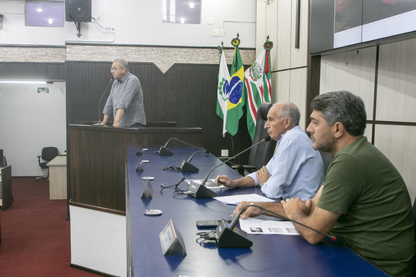 Prestação de contas referente ao 3º quadrimestre de 2025 ocorreu em audiência pública realizada no Plenário do Legislativo Municipal na manhã desta sexta (13)