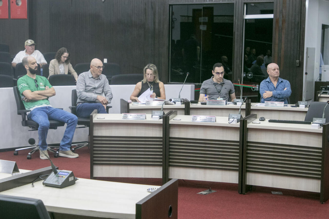 Prestação de contas referente ao 3º quadrimestre de 2025 ocorreu em audiência pública realizada no Plenário do Legislativo Municipal na manhã desta sexta (13)