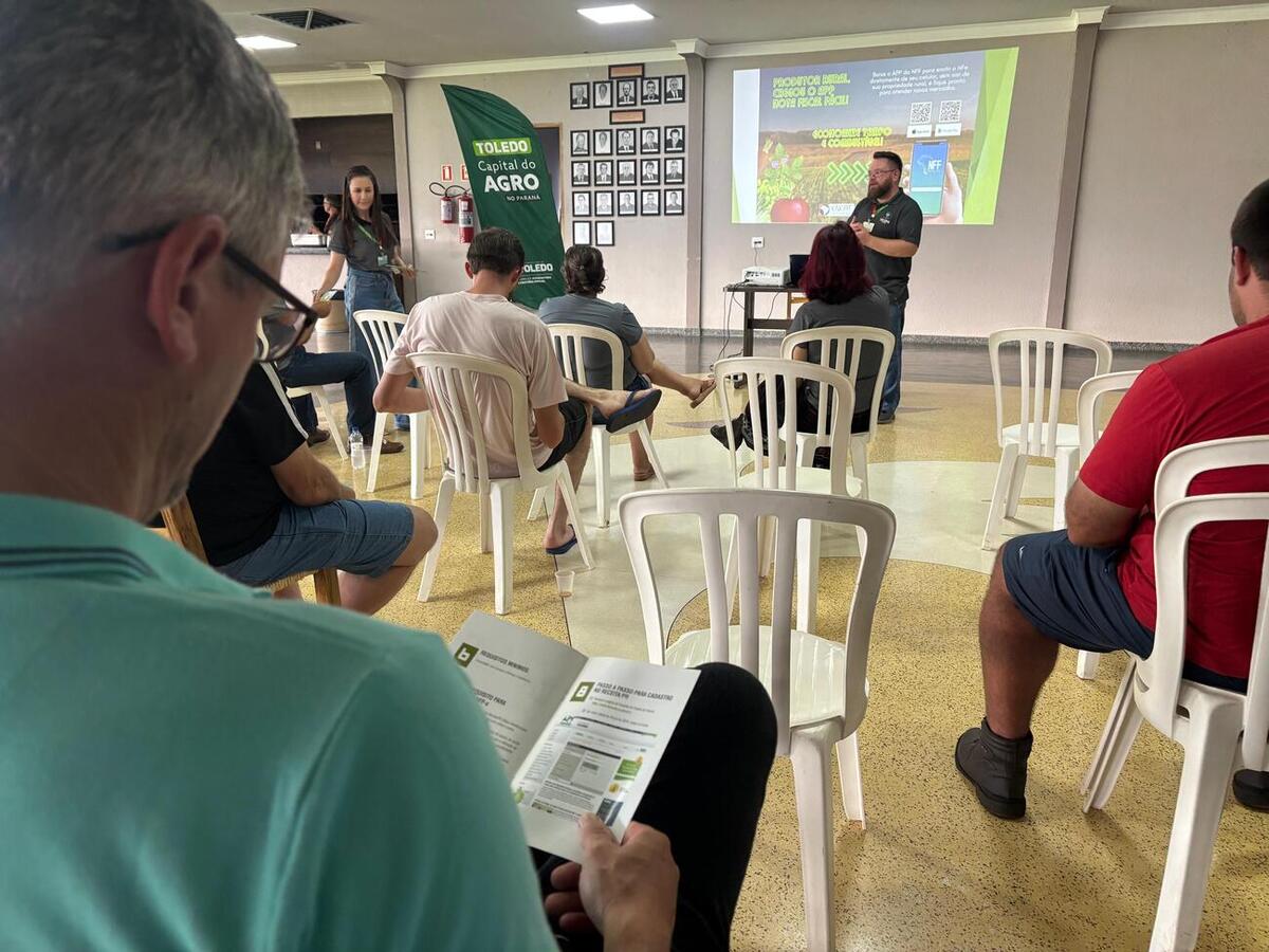 Evento promovido pelas secretarias de Agricultura e Proteína Animal e da Fazenda, nesta quarta-feira (23) em Dez de Maio, proporcionou momentos de aprendizado 
