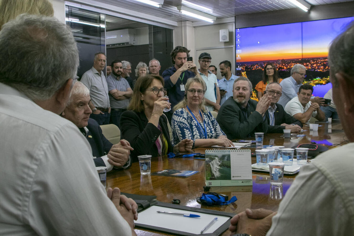 Encontro abordou produção, sustentabilidade e relações entre Brasil e Alemanha. Grupo está numa missão de 10 dias pelo Brasil