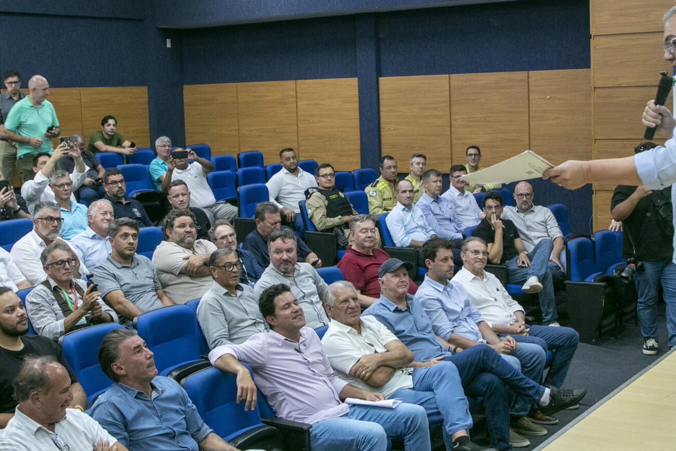 Documento foi concluído com assinatura do secretário de estado durante visita ao Paço Municipal