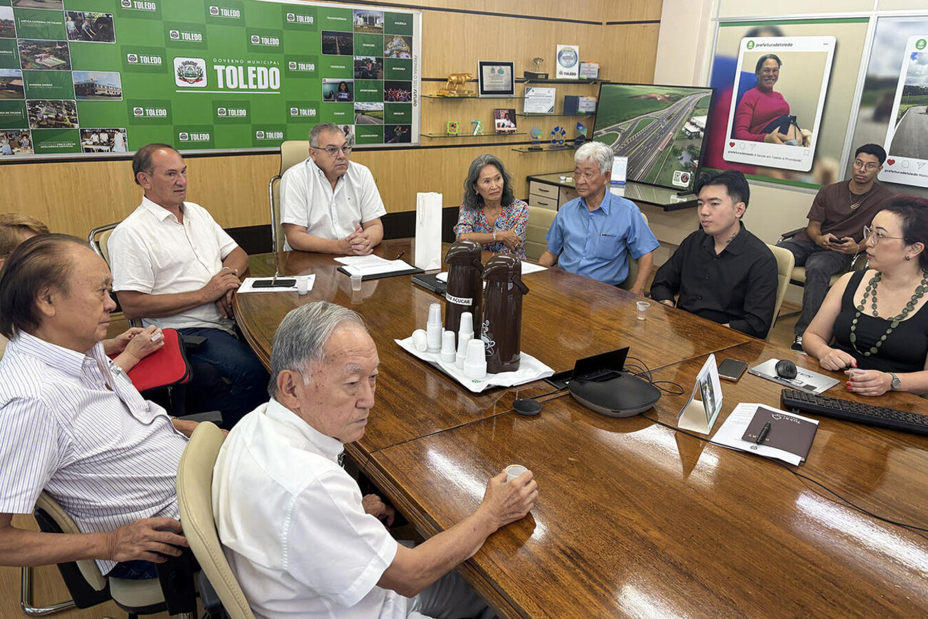 Integrantes da nova diretoria da Ceato são recebidos na Prefeitura de Toledo